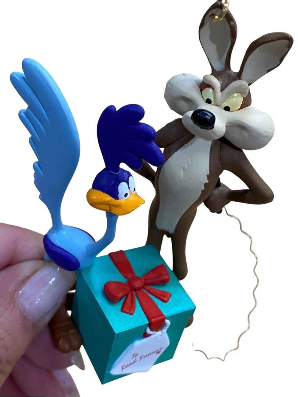 Hallmark 1994 Roadrunner and Wile E Coyote Ornament